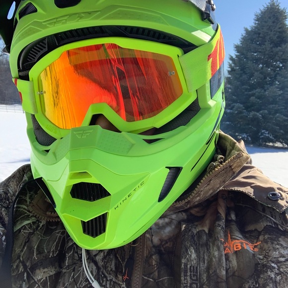 Meet your Posher, Kalla - Picture 1 of 1